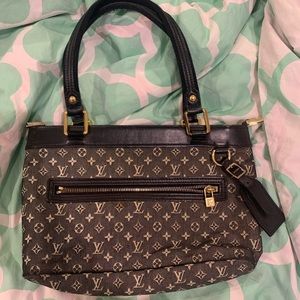 barely used vintage louis vuitton purse !